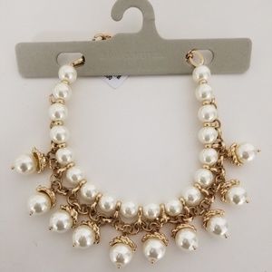 Ornate Pearl & Gold Necklace